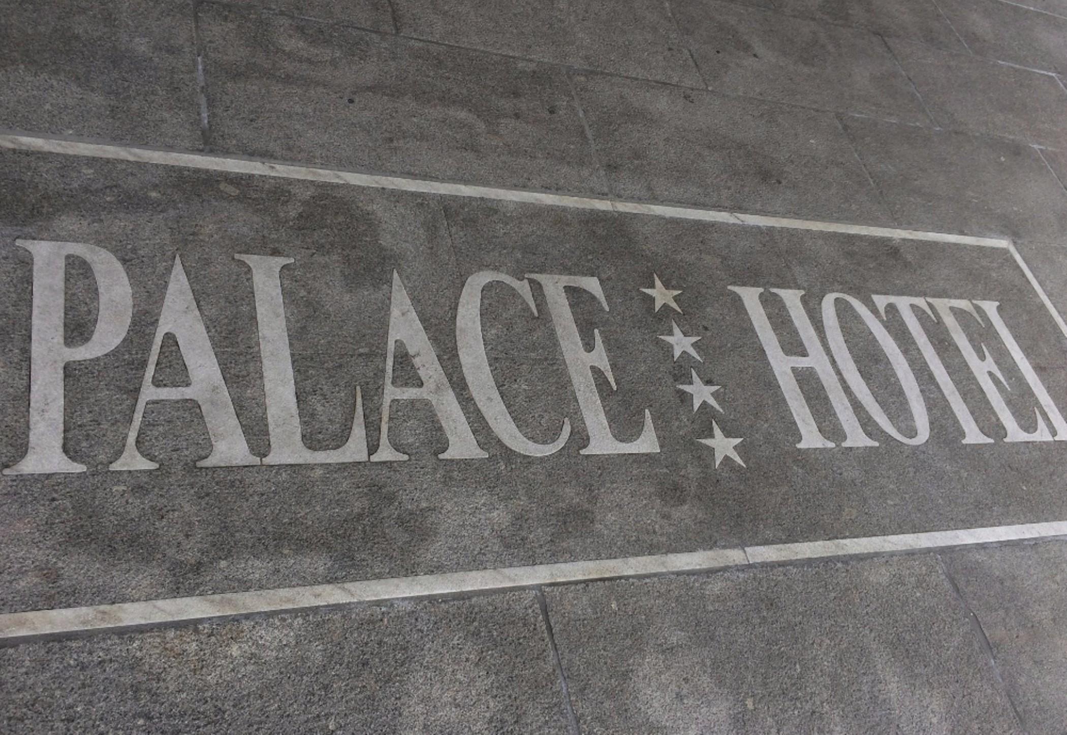 Palace Hotel Desenzano del Garda Exterior photo